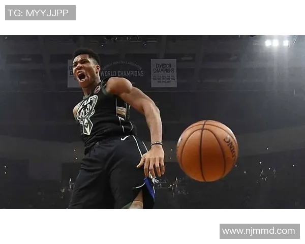 扬尼斯阿德托昆博如何运用运球技巧巧妙摆脱防守者的策略分析