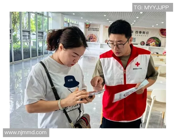 热心公益的足球明星们用爱心传递温暖与希望