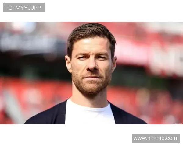 阿隆索足球生涯精彩瞬间回顾与集锦展现