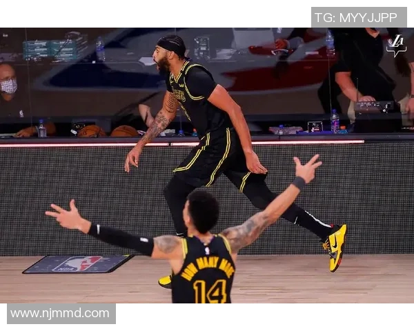 2020年8月11日湖人对阵掘金精彩比赛回顾与精彩瞬间分析